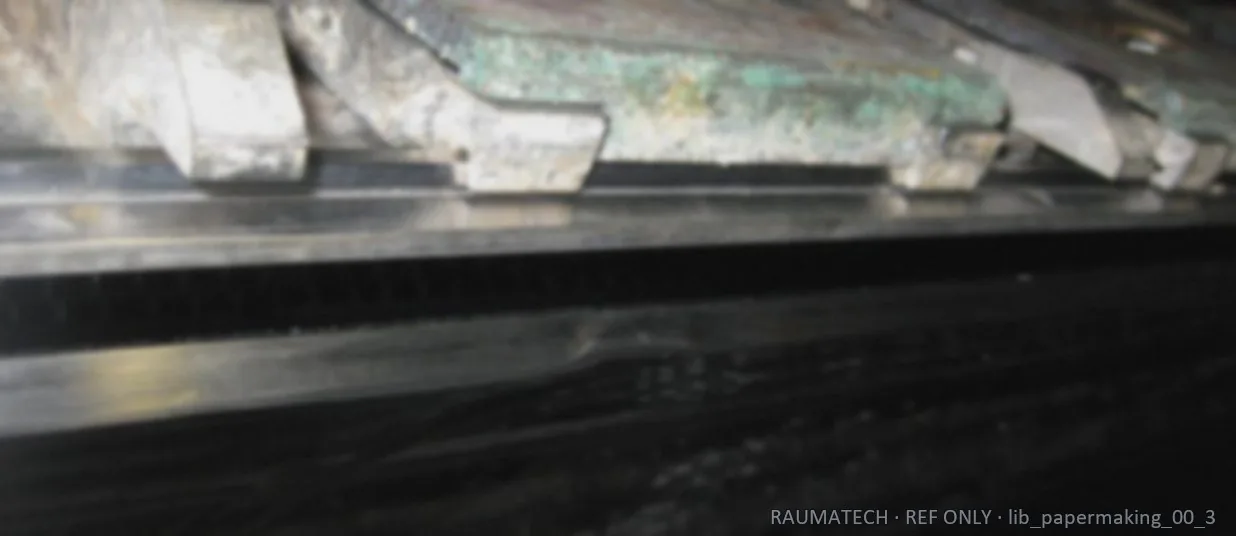 Apron flow surface condition