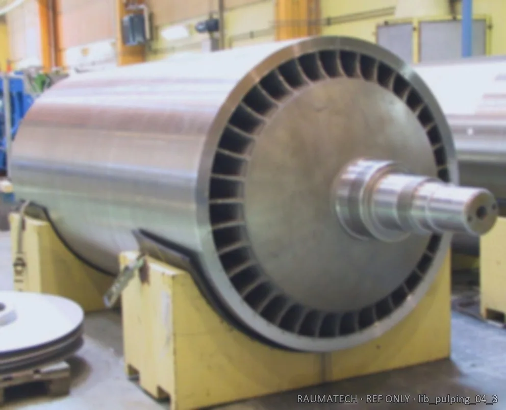 Roll assembly with drive end